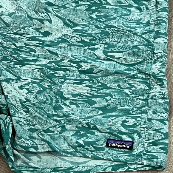 Patagonia XL Fully Lined Fish Pattern Swim Trunks - Picture 3 of 7